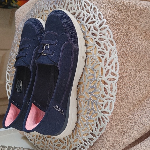 Skechers Navy and Pink Slip-On Shoes - Picture 3 of 7